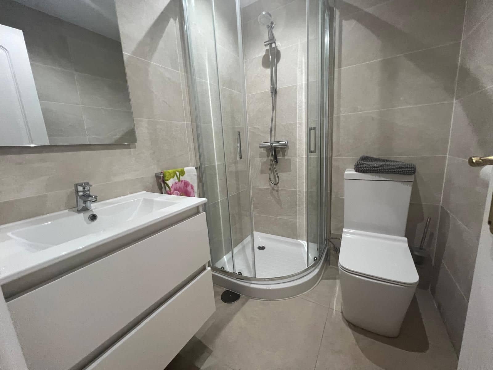 2 sovrum Takvåning till salu i Malaga stad - 339 000 € (Ref: 9864923)