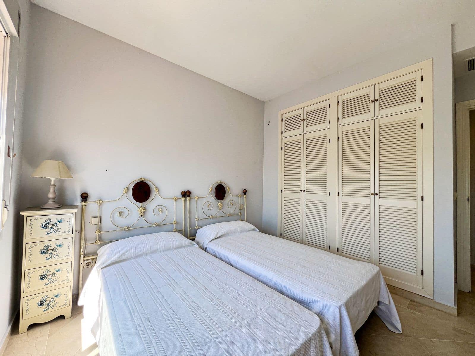 4 bedroom Beach Apartment for sale in Costalita - € 610,000 (Ref: 9864925)