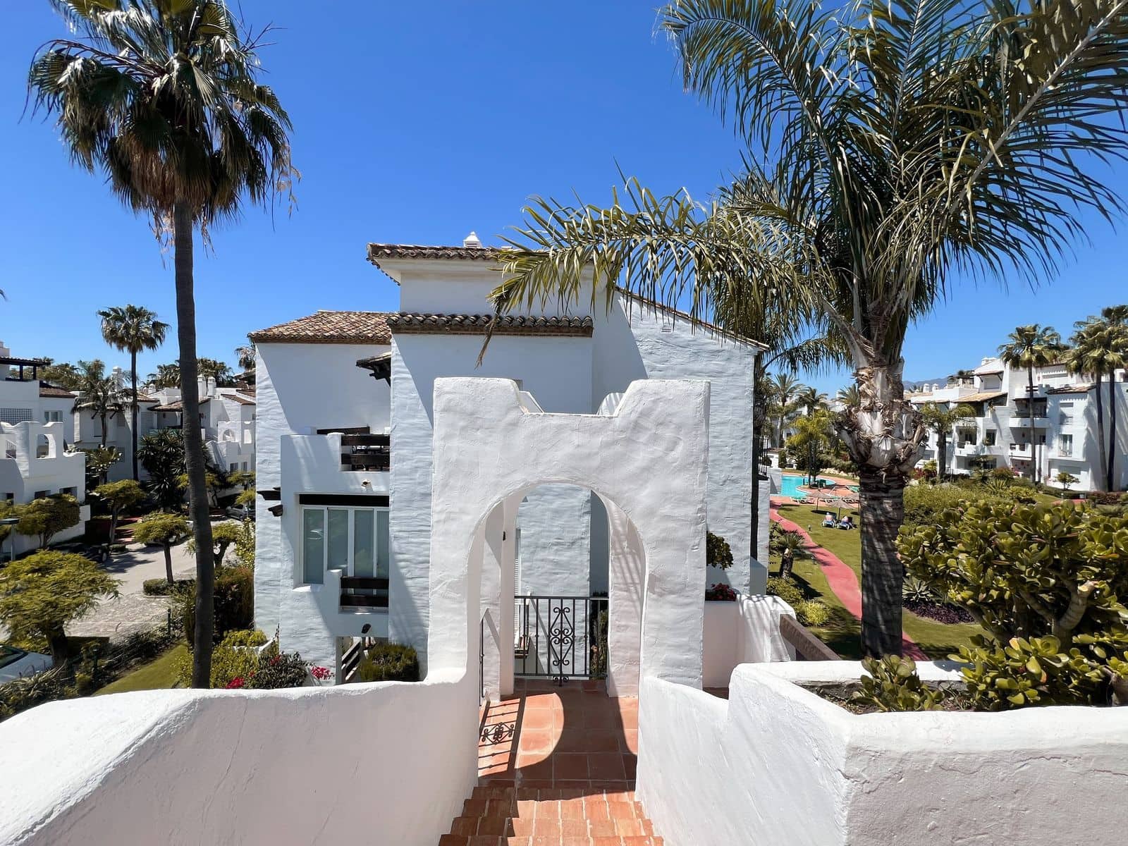 4 bedroom Beach Apartment for sale in Costalita - € 610,000 (Ref: 9864925)