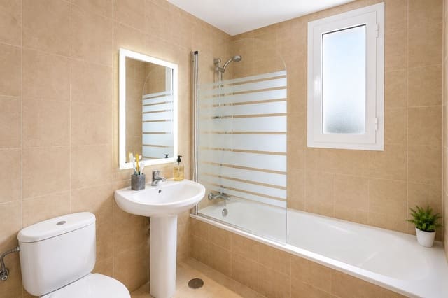 3 slaapkamer Penthouse te koop in Bahia de Casares, Casares - € 352.000 (Ref: 9864926)