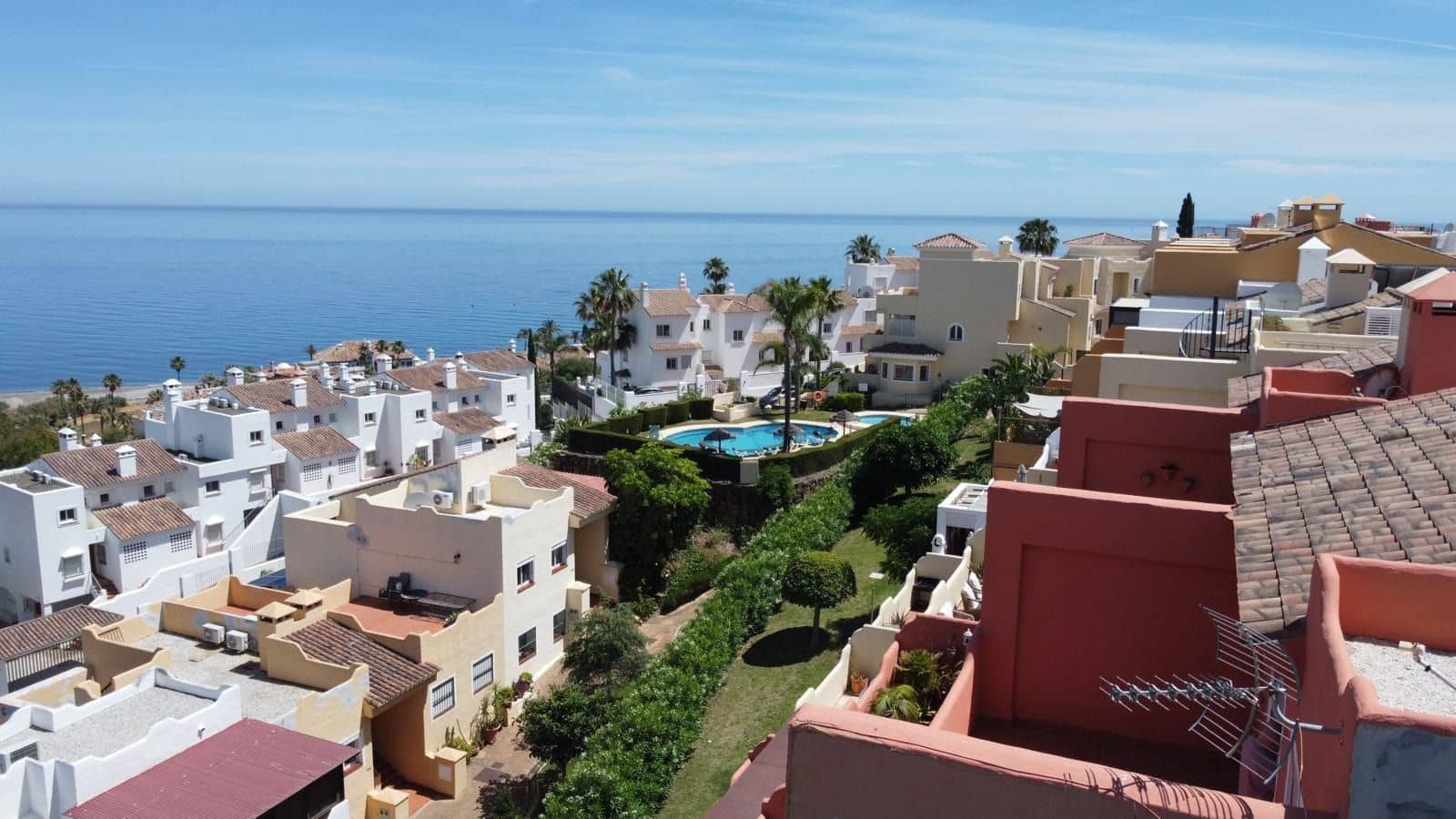 3 slaapkamer Penthouse te koop in Bahia de Casares - € 352.000 (Ref: 9864926)