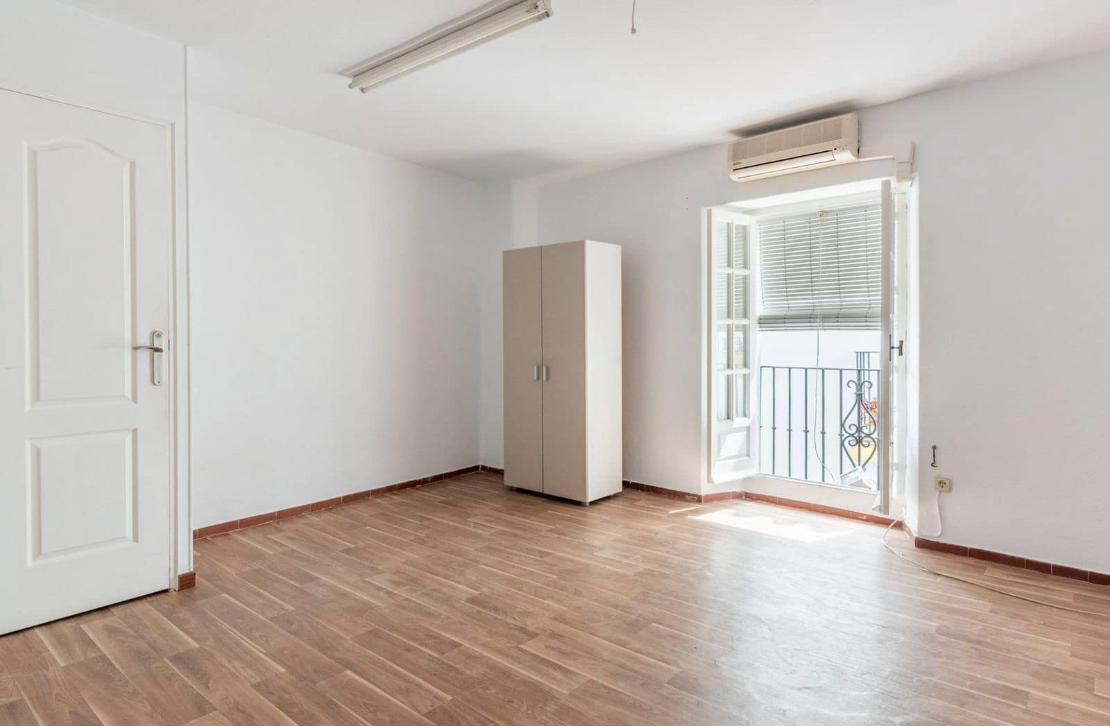 Commercieel te koop in Marbella - € 1.195.000 (Ref: 9864928)