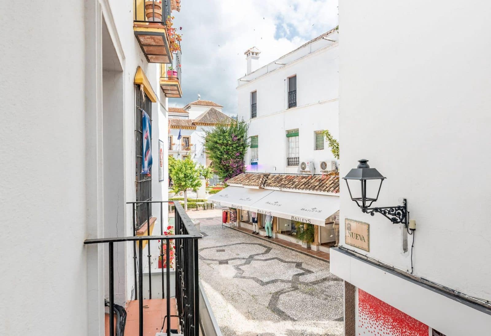 Commercieel te koop in Marbella - € 1.195.000 (Ref: 9864928)