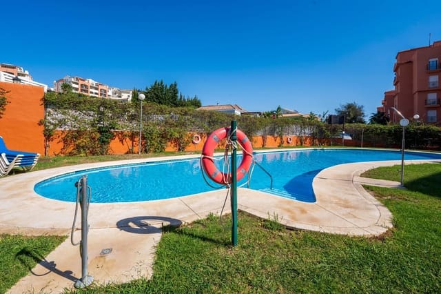 2 makuuhuone Kattohuoneisto myytävänä paikassa La Duquesa / Puerto de la Duquesa, Manilva - 375 000 € (Ref: 9864934)