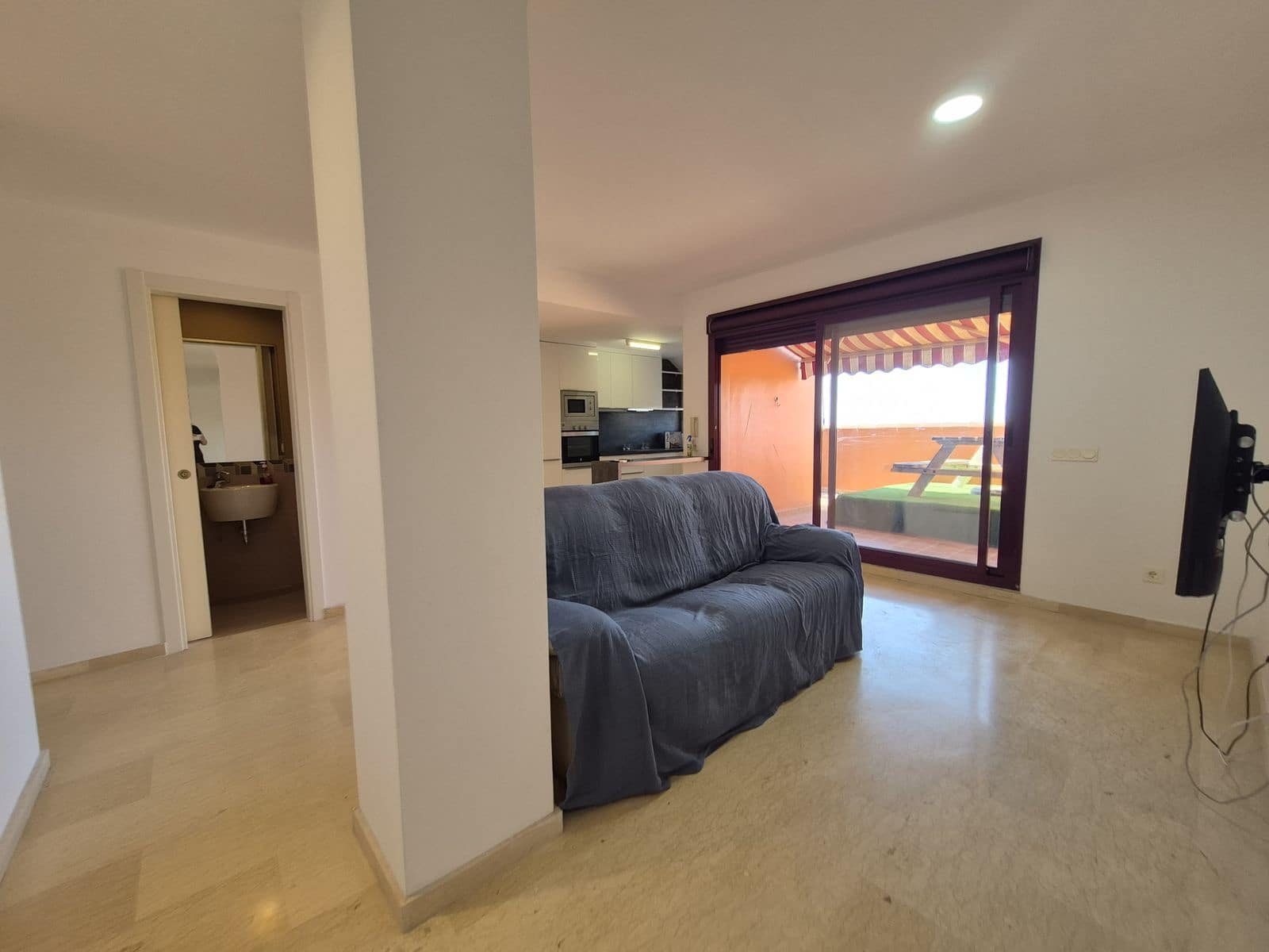 2 makuuhuone Kattohuoneisto myytävänä paikassa La Duquesa / Puerto de la Duquesa - 375 000 € (Ref: 9864934)
