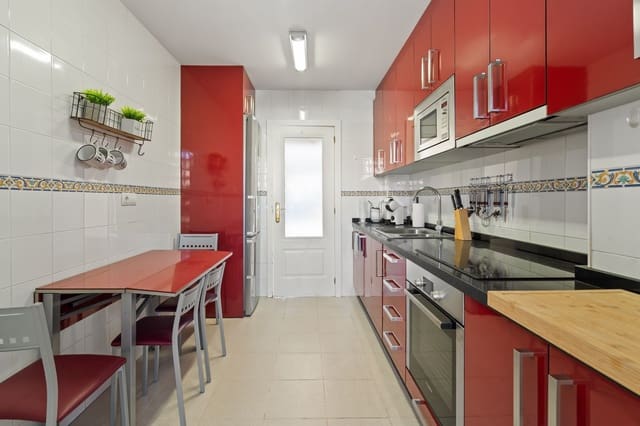 3 slaapkamer Penthouse te koop in Estepona - € 670.000 (Ref: 9864935)