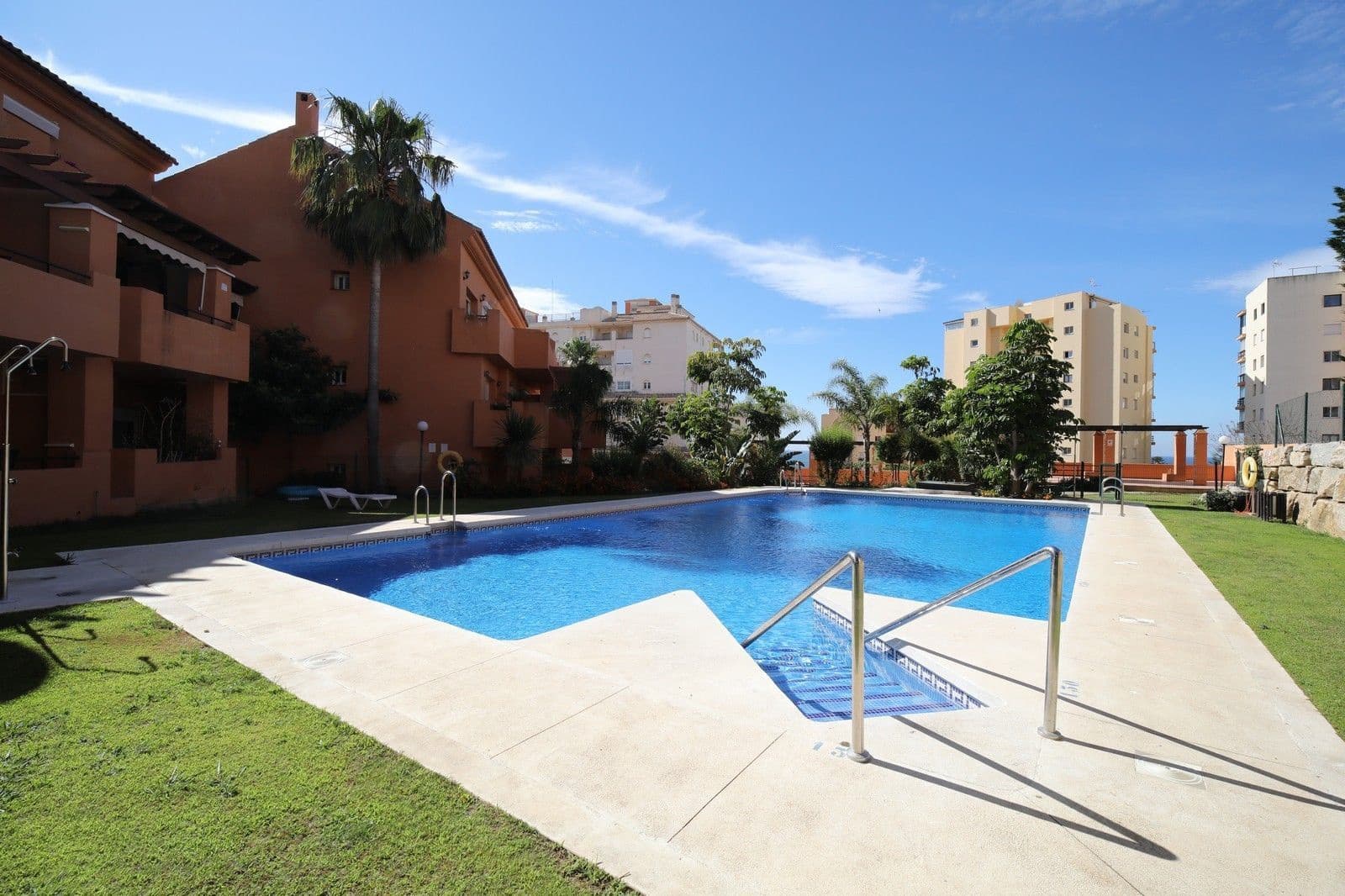 3 slaapkamer Penthouse te koop in Estepona - € 670.000 (Ref: 9864935)