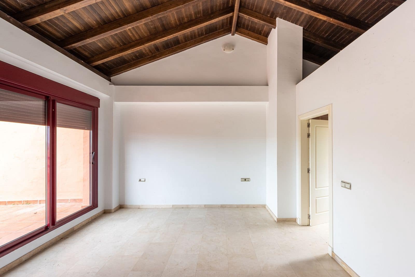 2 sovrum Takvåning till salu i Casares - 549 000 € (Ref: 9864939)