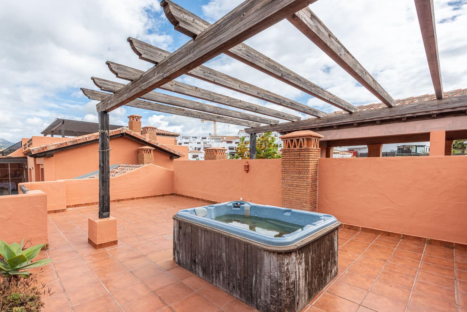 2 sovrum Takvåning till salu i Casares - 549 000 € (Ref: 9864939)