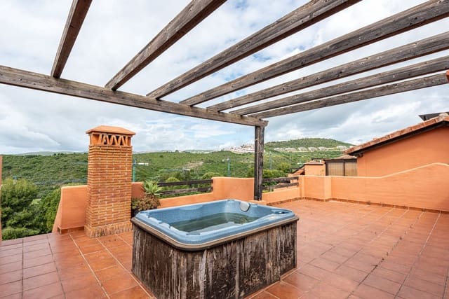 2 sovrum Takvåning till salu i Casares - 549 000 € (Ref: 9864939)