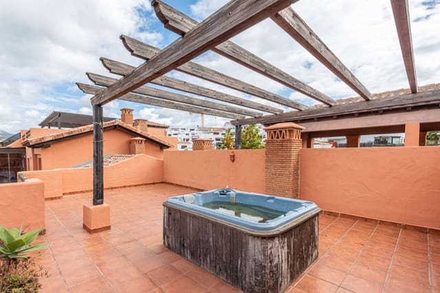 2 sovrum Takvåning till salu i Casares - 549 000 € (Ref: 9864939)