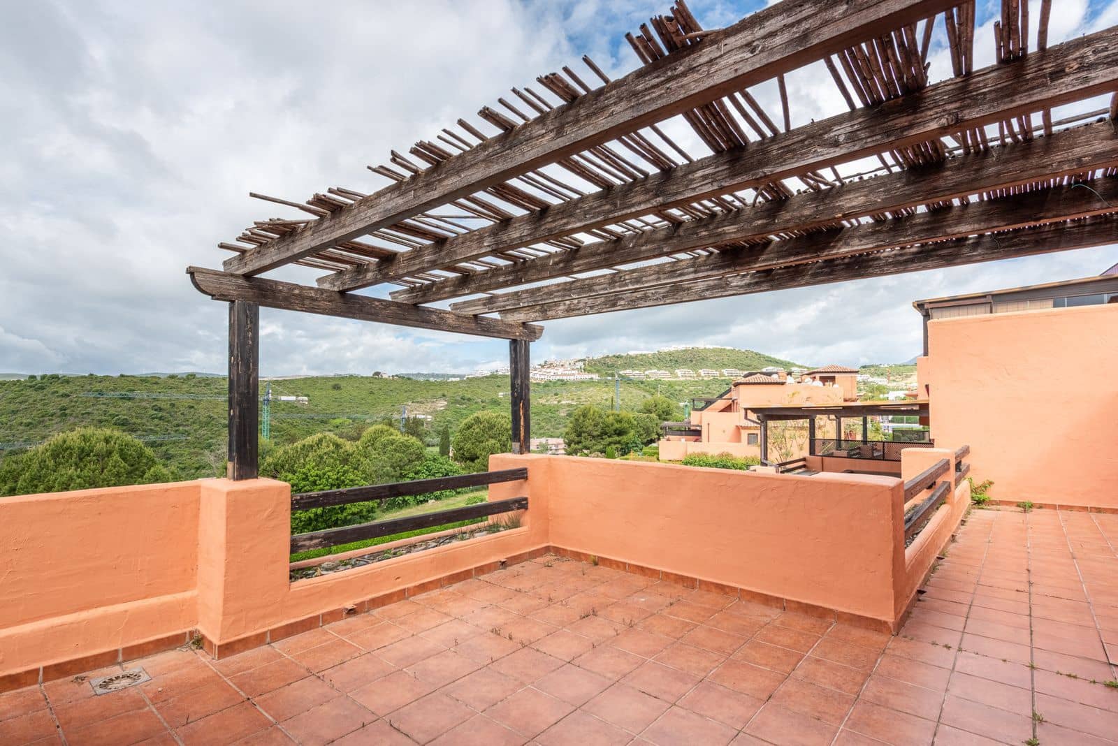 2 sovrum Takvåning till salu i Casares - 549 000 € (Ref: 9864939)