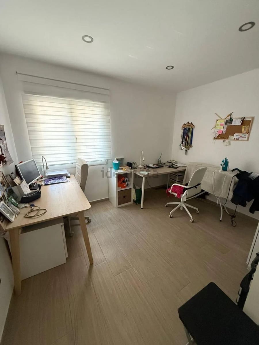 3 soverom Villa til salgs i Malaga by - € 585 000 (Ref: 9878275)