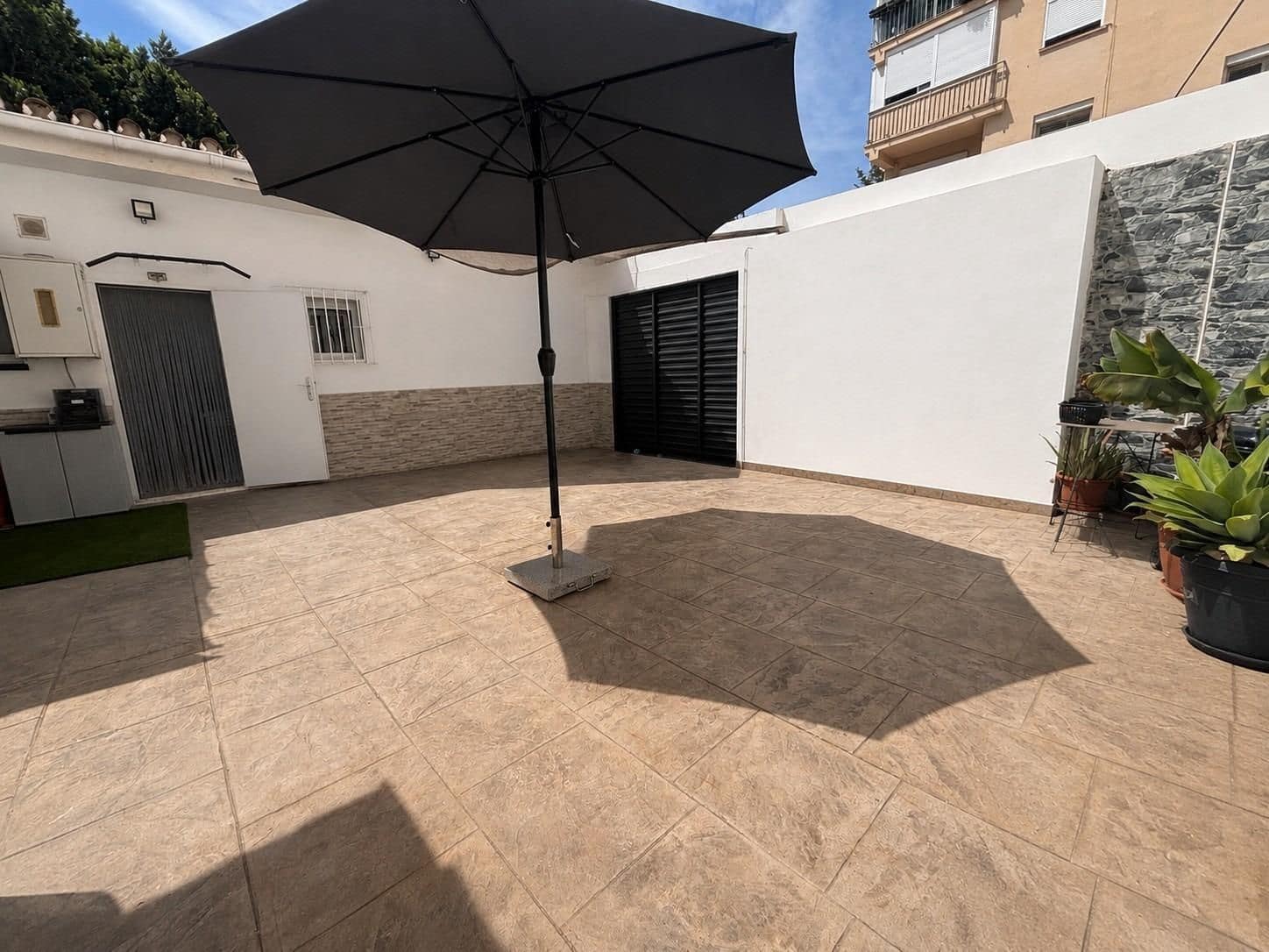 3 soverom Villa til salgs i Malaga by - € 585 000 (Ref: 9878275)