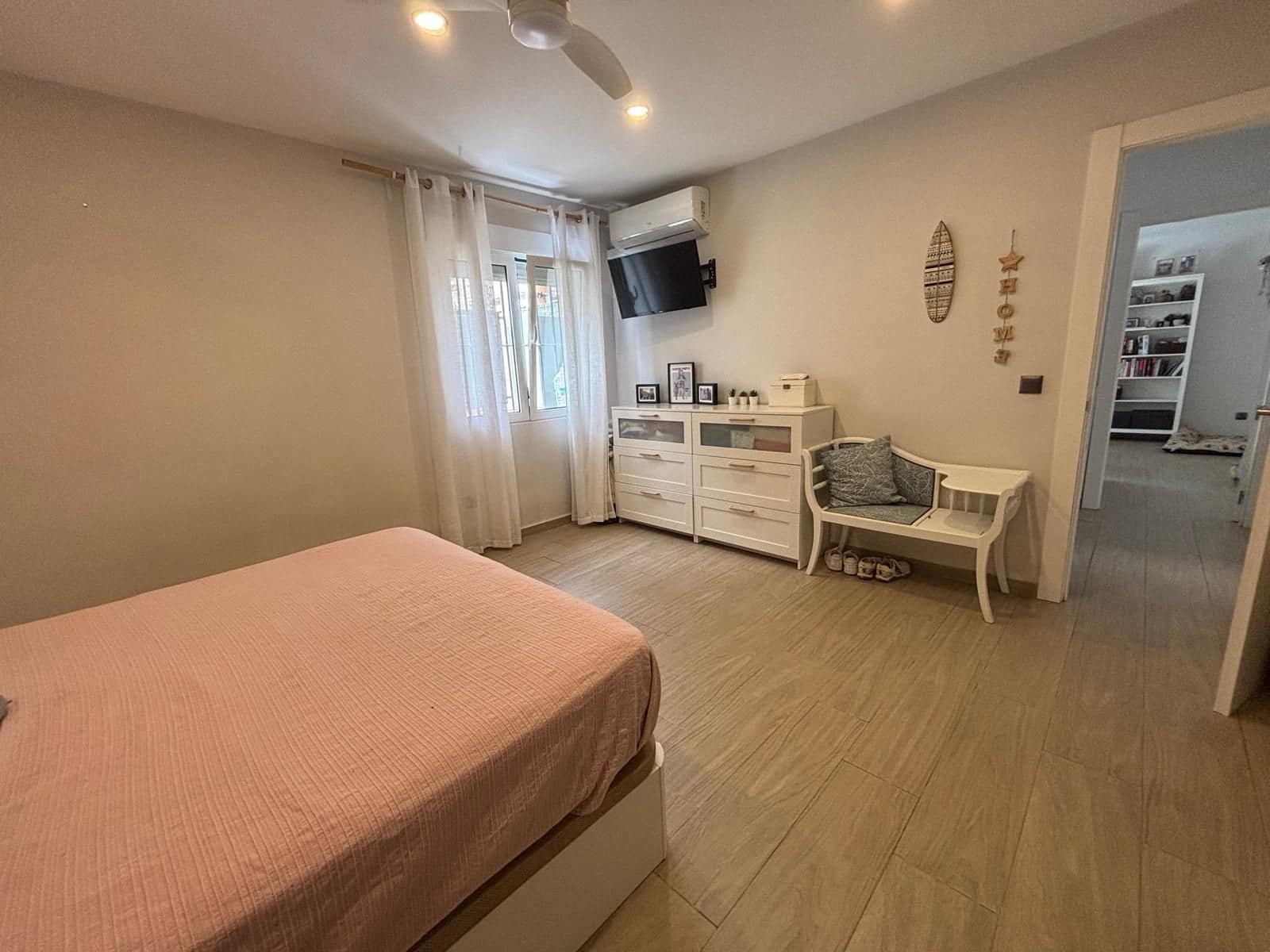 3 soverom Villa til salgs i Malaga by - € 585 000 (Ref: 9878275)