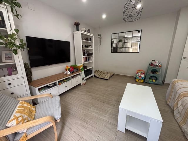 3 soverom Villa til salgs i Málaga by - € 585 000 (Ref: 9878275)
