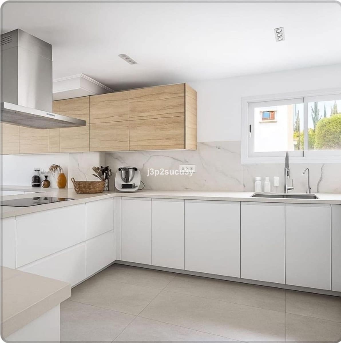 4 slaapkamer Villa te koop in New Golden Mile - € 950.000 (Ref: 9878276)