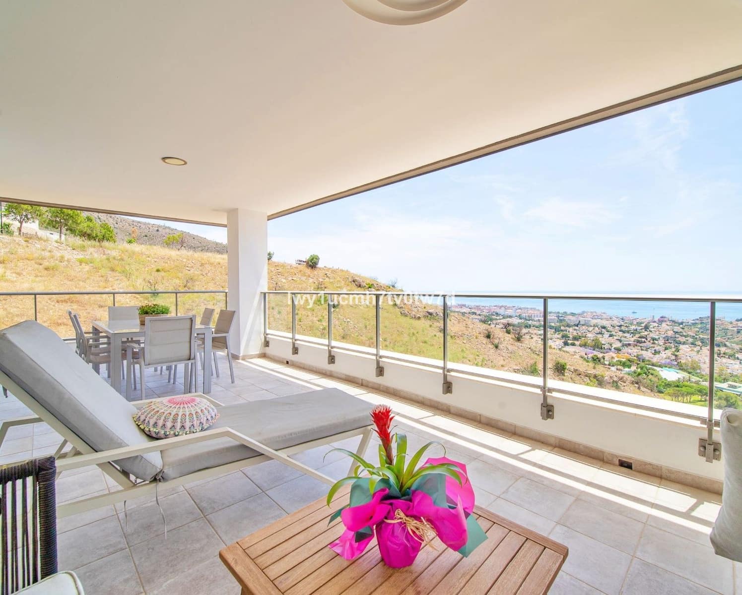 3 bedroom Apartment for sale in Arroyo de la Miel - € 629,000 (Ref: 9878278)
