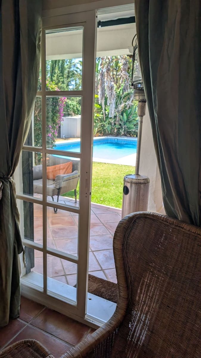 6 bedroom Villa for sale in Sotogrande - € 1,680,000 (Ref: 9878279)