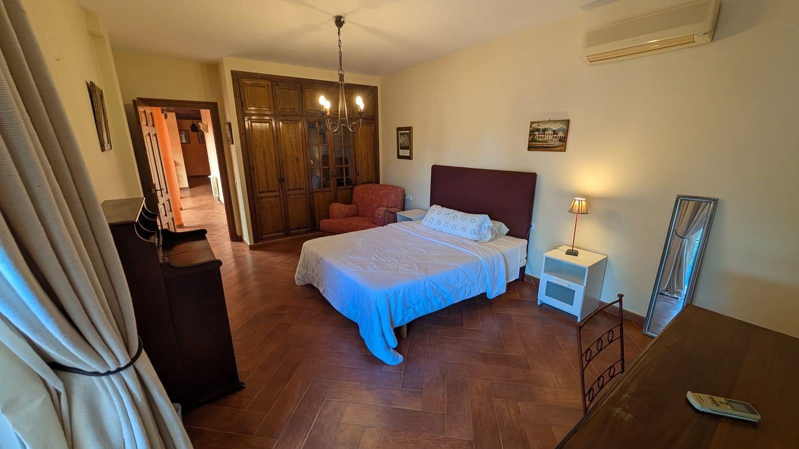 6 bedroom Villa for sale in Sotogrande - € 1,680,000 (Ref: 9878279)
