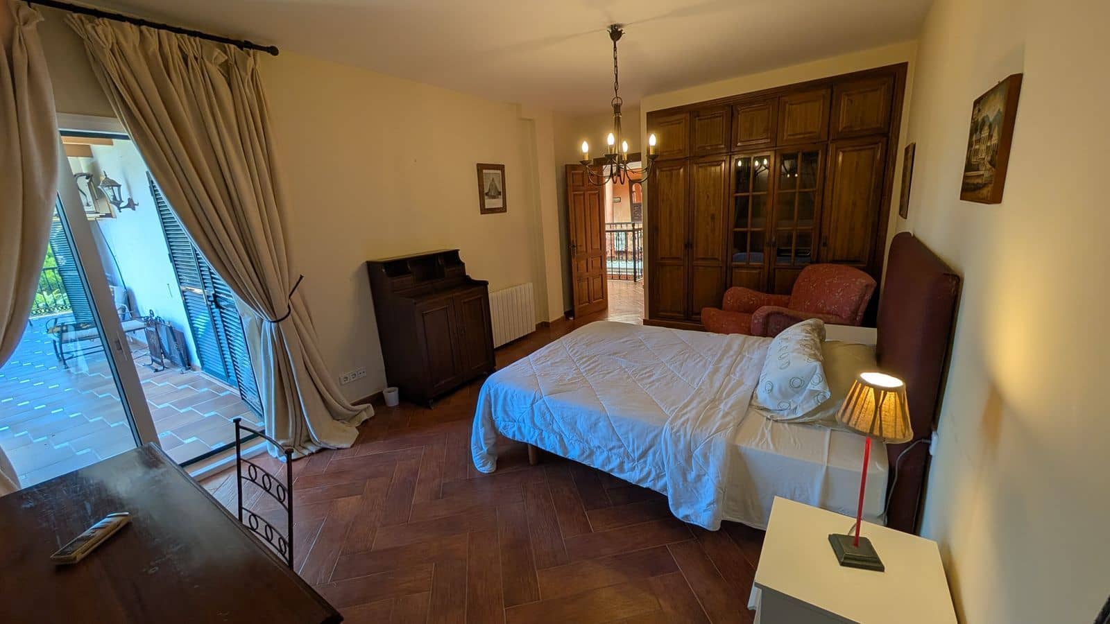6 bedroom Villa for sale in Sotogrande - € 1,680,000 (Ref: 9878279)