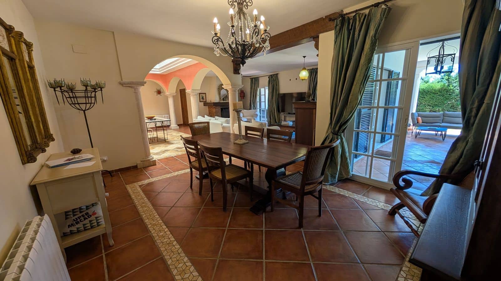 6 bedroom Villa for sale in Sotogrande - € 1,680,000 (Ref: 9878279)