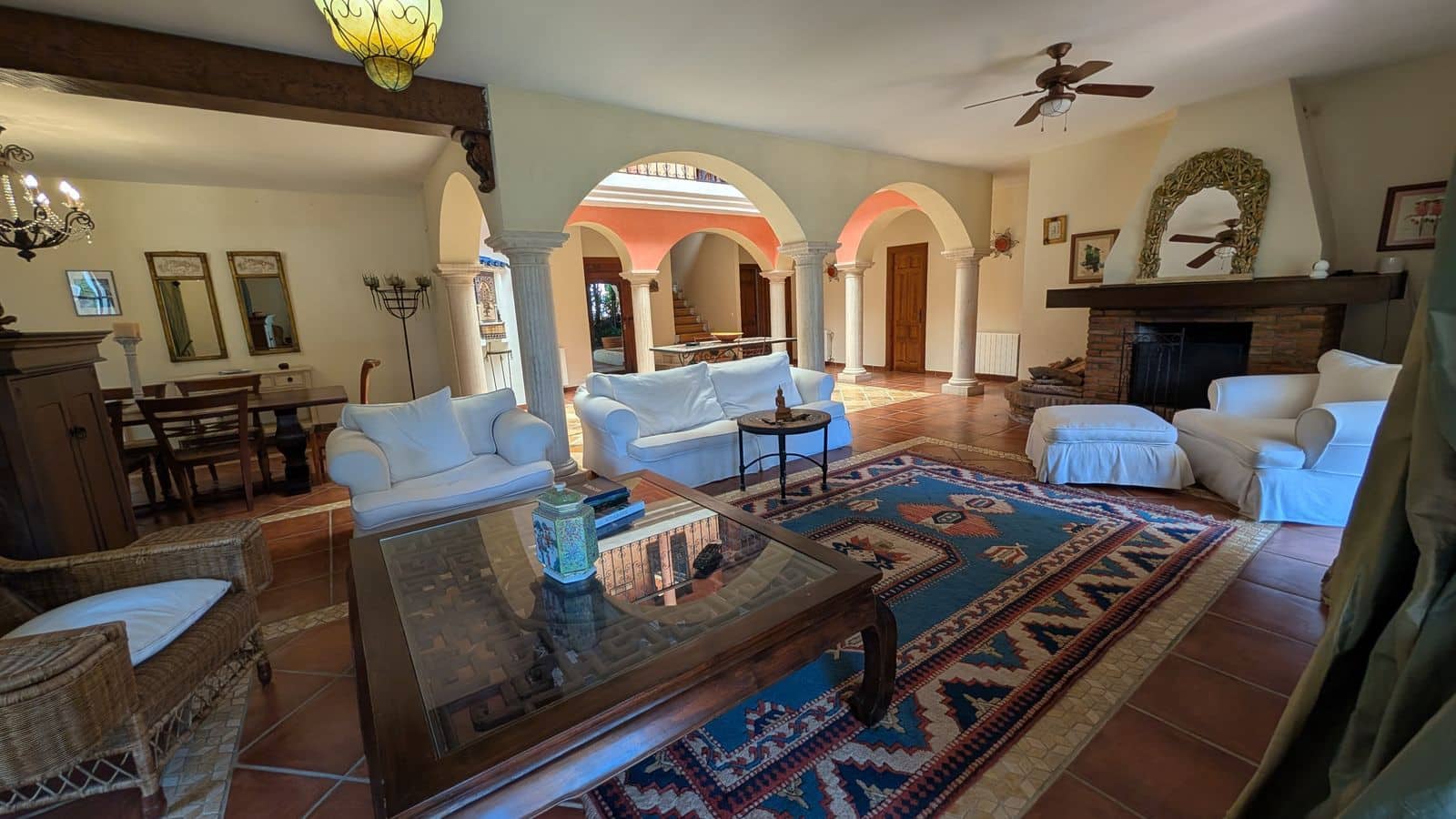 6 bedroom Villa for sale in Sotogrande - € 1,680,000 (Ref: 9878279)