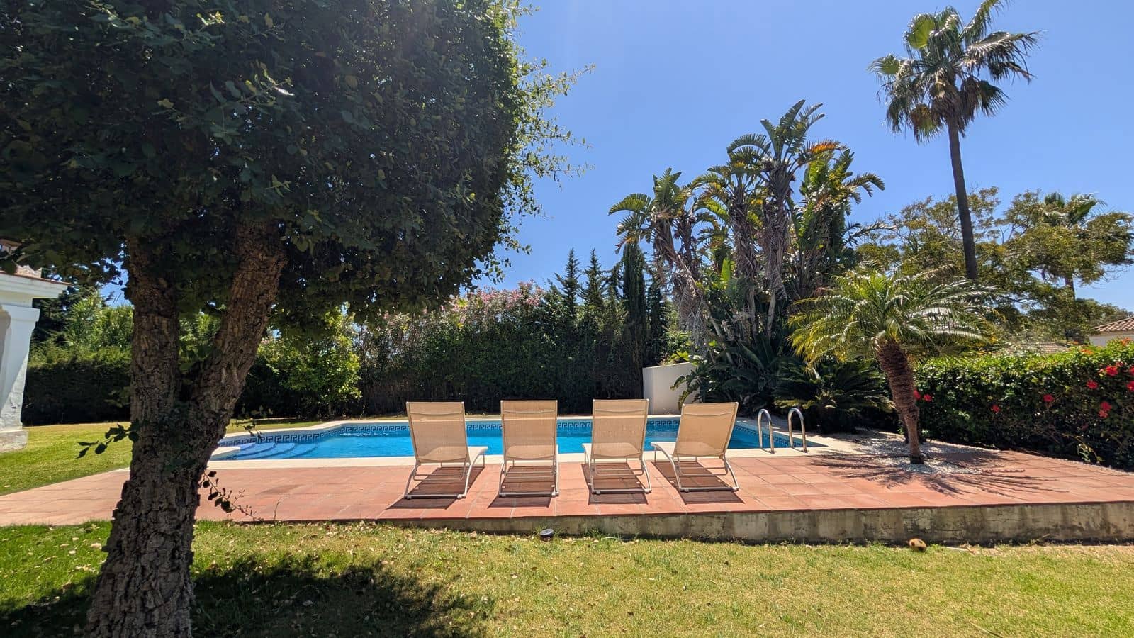 6 bedroom Villa for sale in Sotogrande - € 1,680,000 (Ref: 9878279)