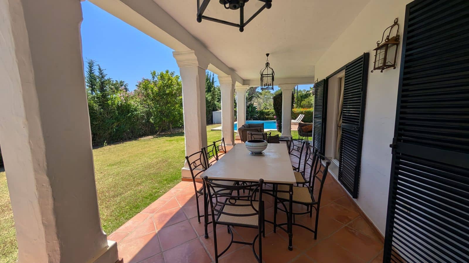 6 bedroom Villa for sale in Sotogrande - € 1,680,000 (Ref: 9878279)