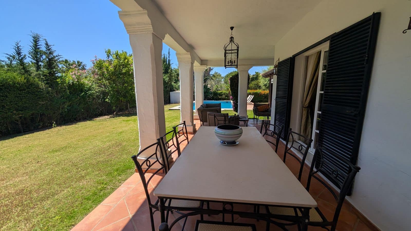 6 bedroom Villa for sale in Sotogrande - € 1,680,000 (Ref: 9878279)