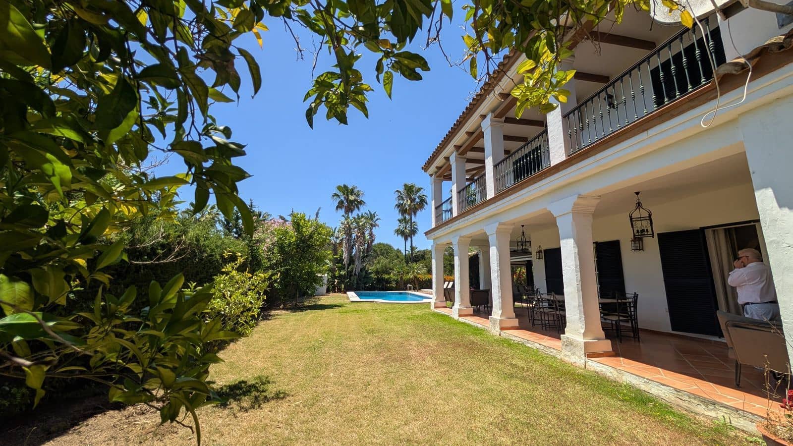 6 bedroom Villa for sale in Sotogrande - € 1,680,000 (Ref: 9878279)