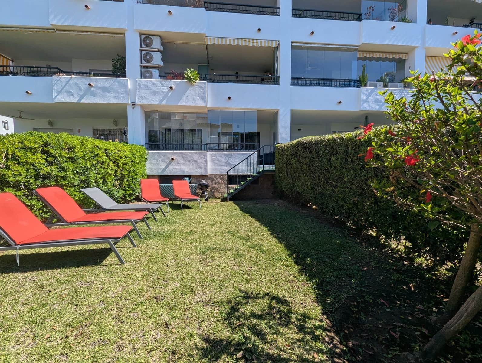2 bedroom Apartment for sale in Calahonda - € 375,000 (Ref: 9878280)
