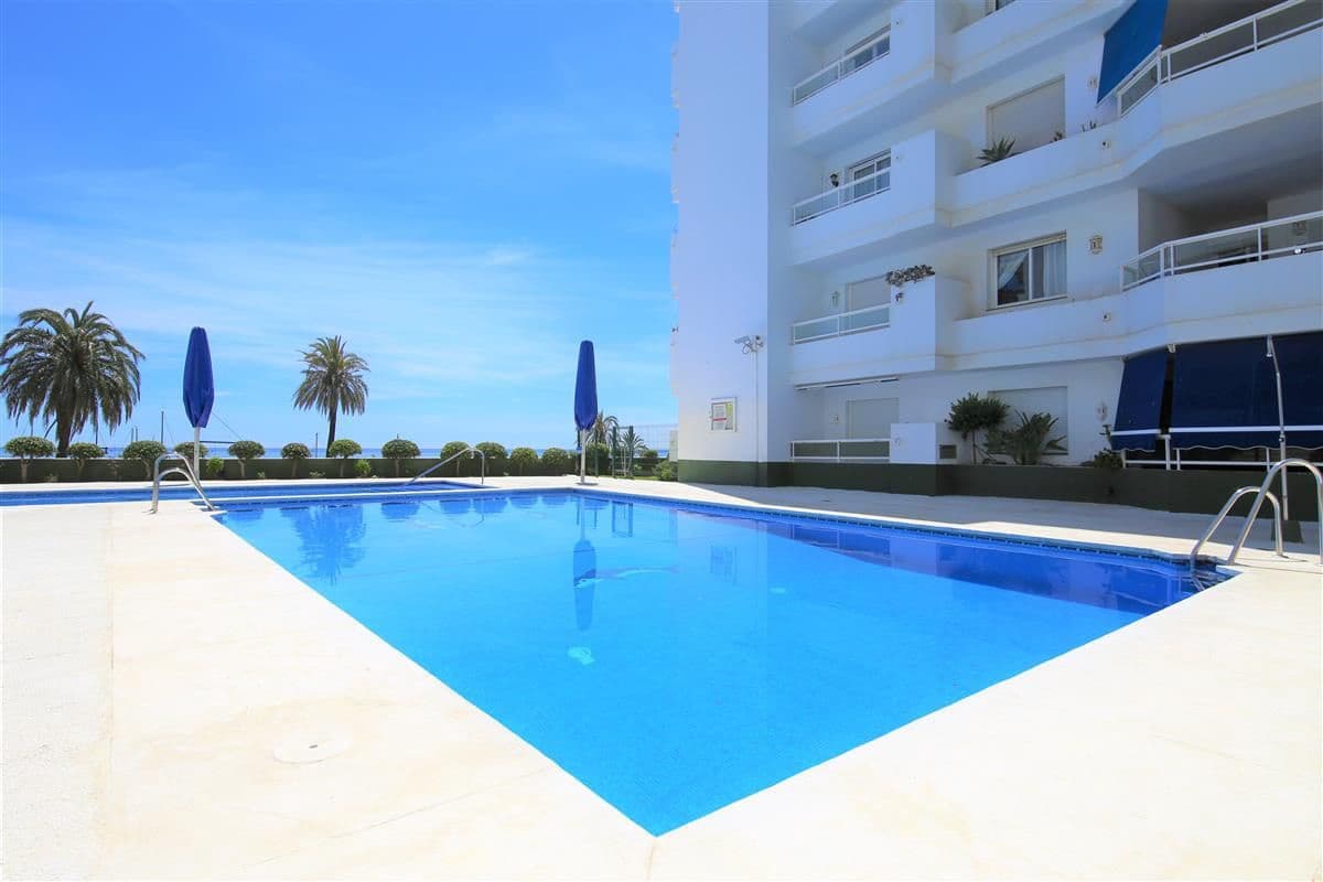 2 sypialnia Penthouse na sprzedaż w Estepona - 695 000 € (Ref: 9878283)