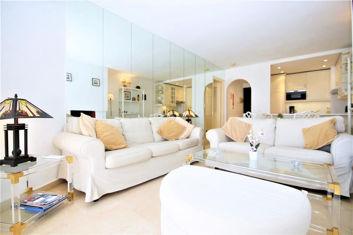 2 sypialnia Penthouse na sprzedaż w Estepona - 695 000 € (Ref: 9878283)