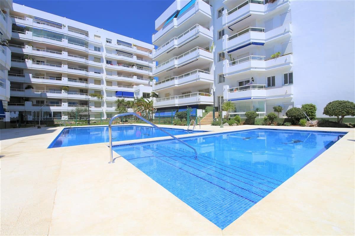 2 sypialnia Penthouse na sprzedaż w Estepona - 695 000 € (Ref: 9878283)