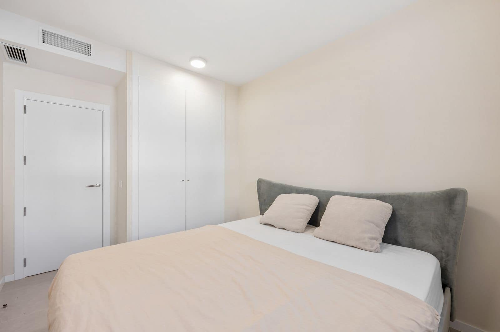2 Zimmer Apartment zu verkaufen in Estepona - 470.000 € (Ref: 9878284)