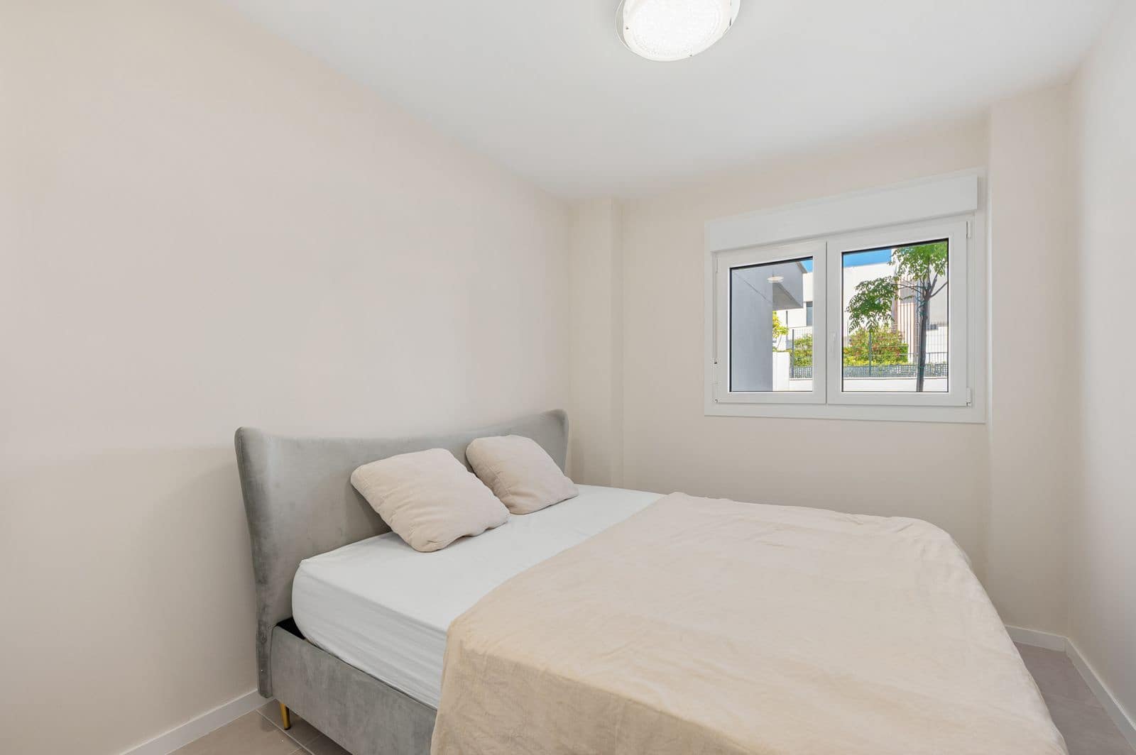 2 Zimmer Apartment zu verkaufen in Estepona - 470.000 € (Ref: 9878284)