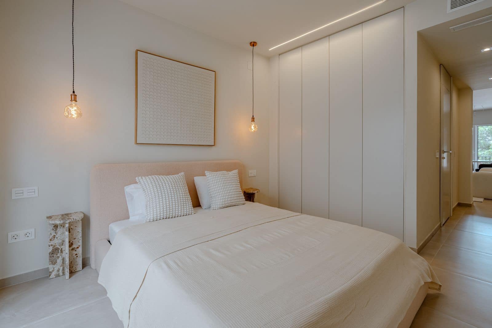 2 slaapkamer Appartement te koop in Nueva Andalucia - € 599.000 (Ref: 9878285)