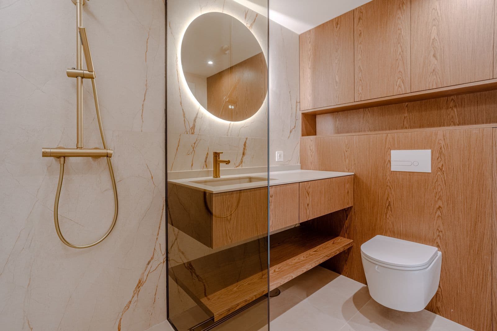 2 slaapkamer Appartement te koop in Nueva Andalucia - € 599.000 (Ref: 9878285)