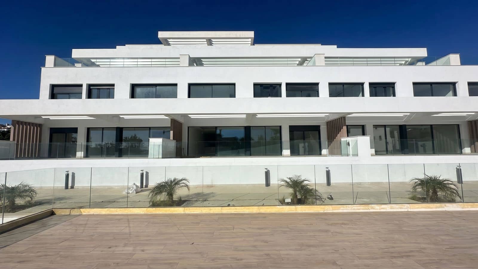3 makuuhuone Huoneisto myytävänä paikassa Estepona - 825 000 € (Ref: 9878288)