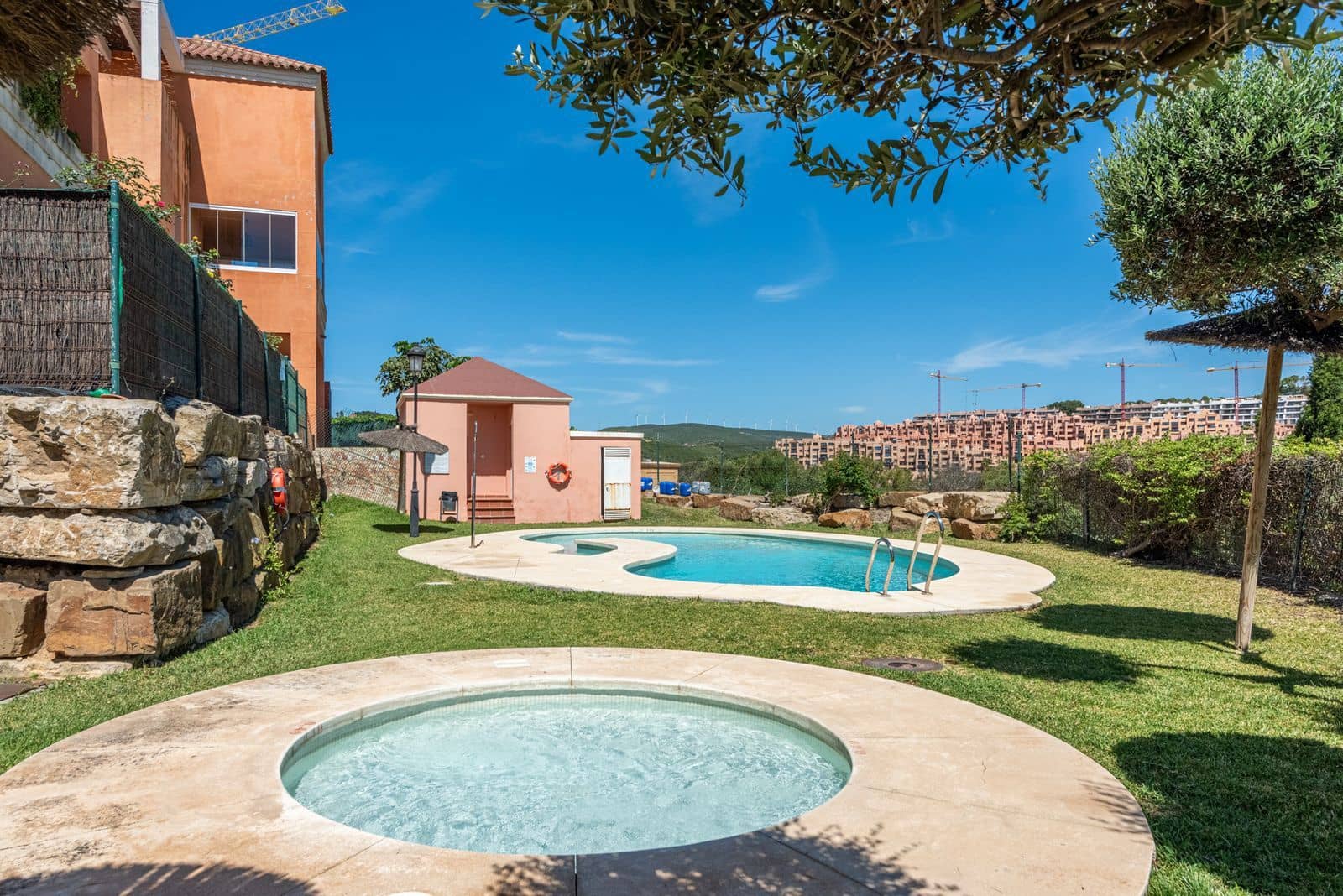 2 Zimmer Apartment zu verkaufen in La Duquesa / Puerto de la Duquesa - 419.000 € (Ref: 9878289)