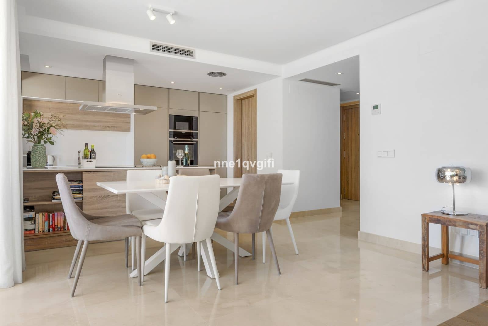3 soveværelse Lejlighed til salg i Benahavis - € 695.000 (Ref: 9878290)