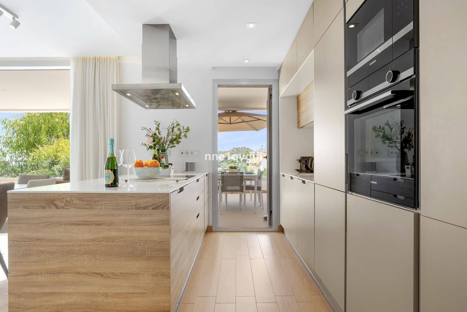 3 soveværelse Lejlighed til salg i Benahavis - € 695.000 (Ref: 9878290)
