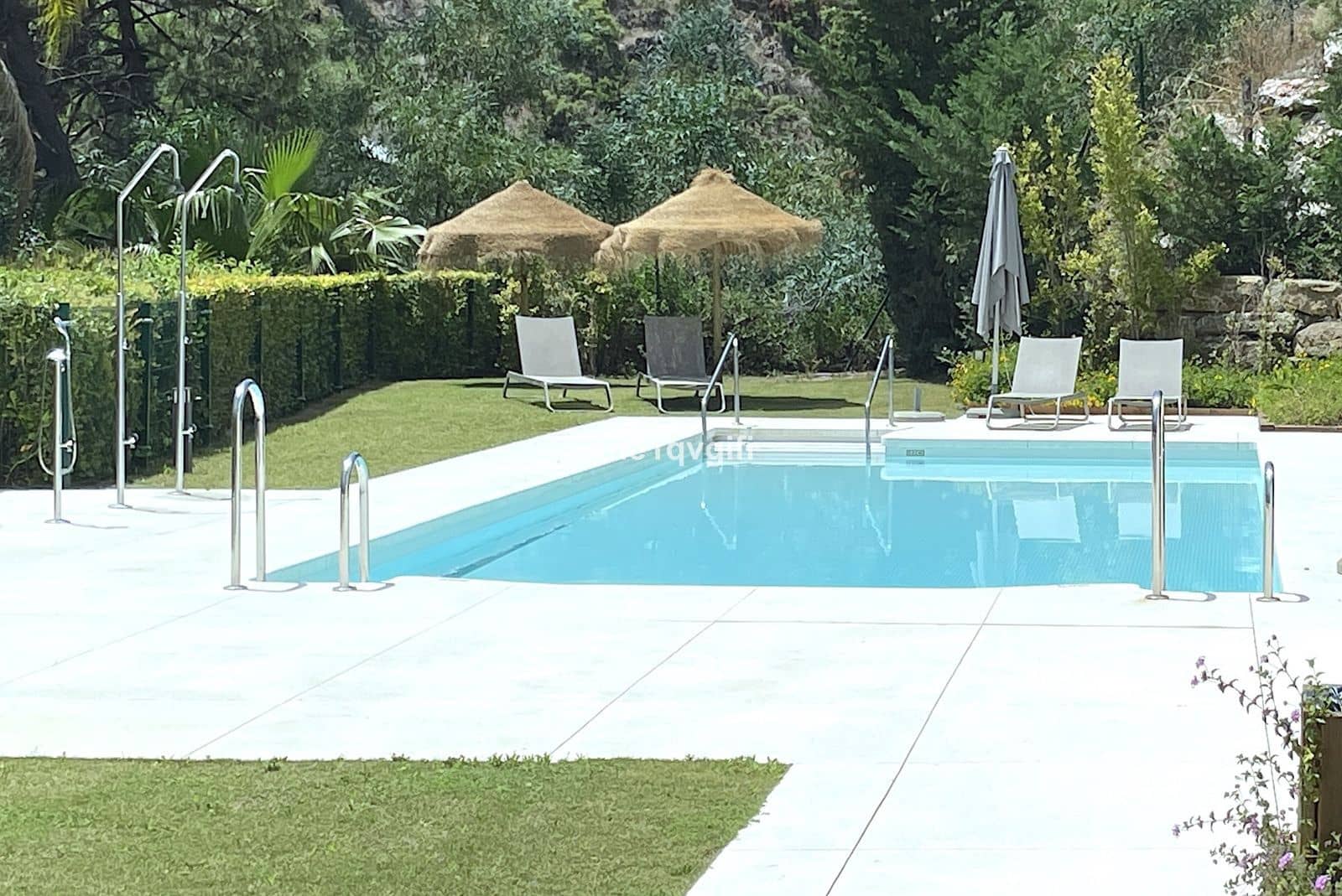 3 soveværelse Lejlighed til salg i Benahavis - € 695.000 (Ref: 9878290)