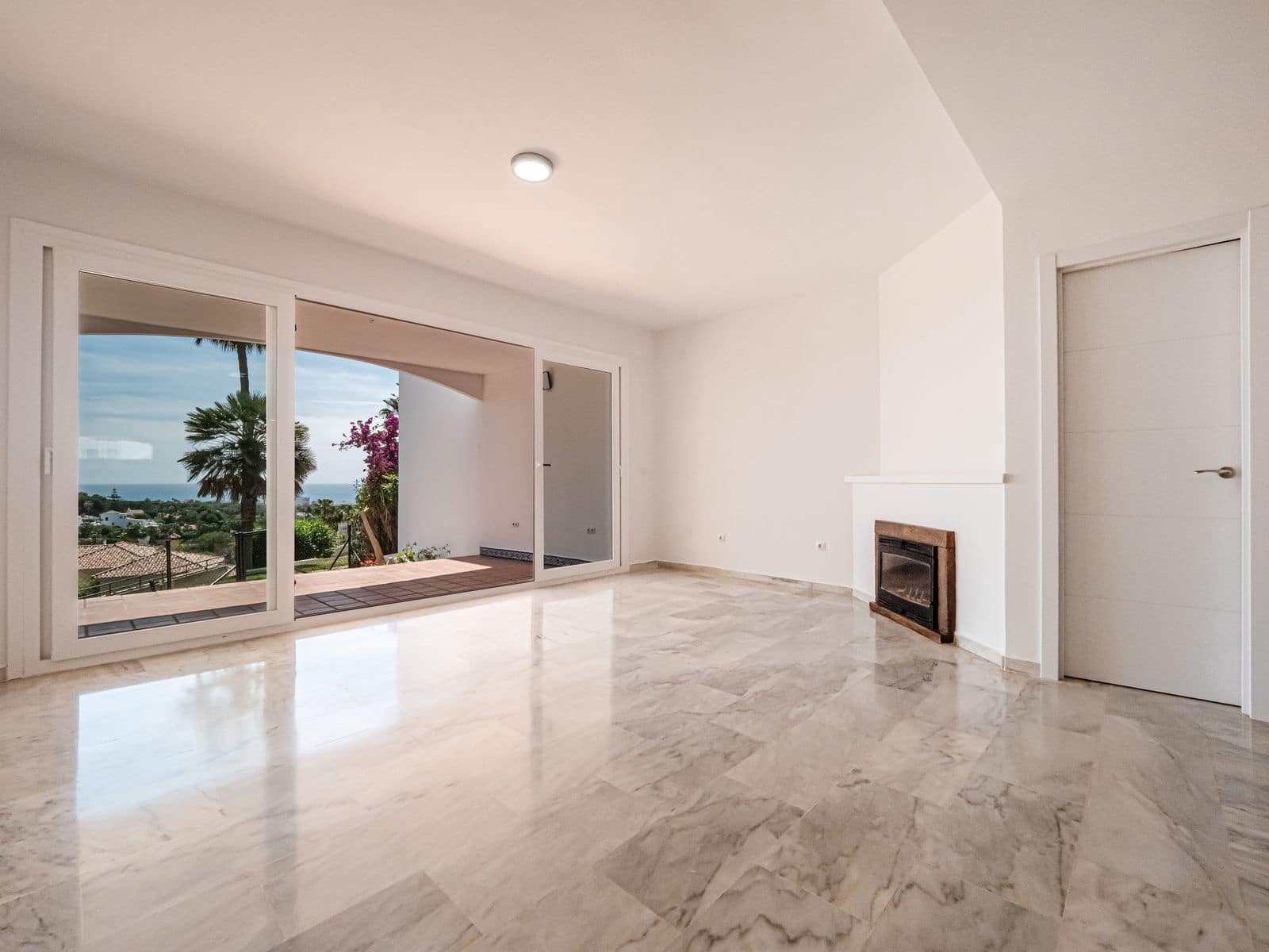 4 Zimmer Haus zu verkaufen in Calahonda - 595.000 € (Ref: 9878298)