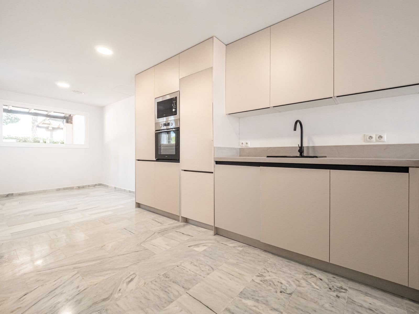 4 Zimmer Haus zu verkaufen in Calahonda - 595.000 € (Ref: 9878298)
