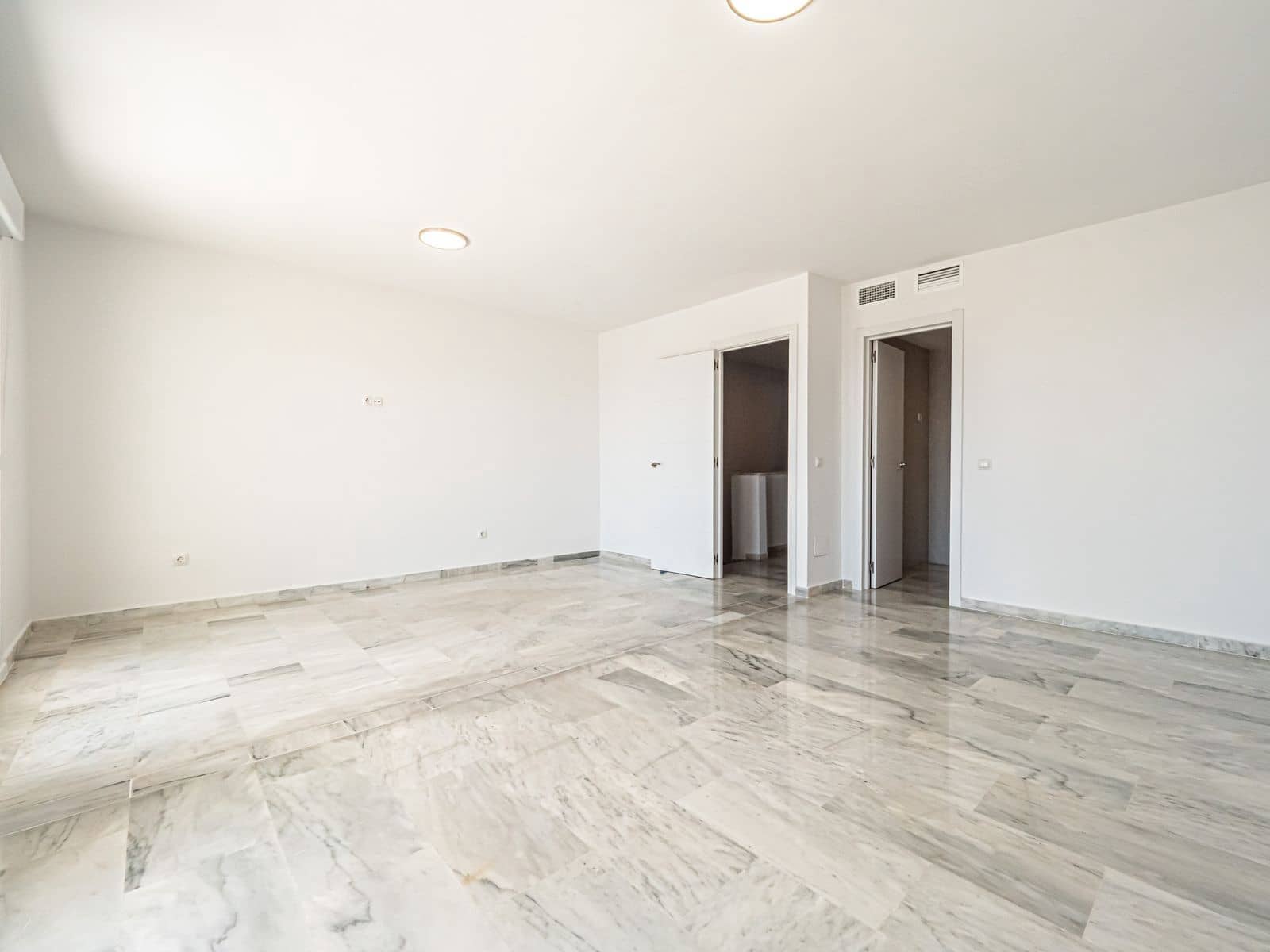 4 Zimmer Haus zu verkaufen in Calahonda - 595.000 € (Ref: 9878298)