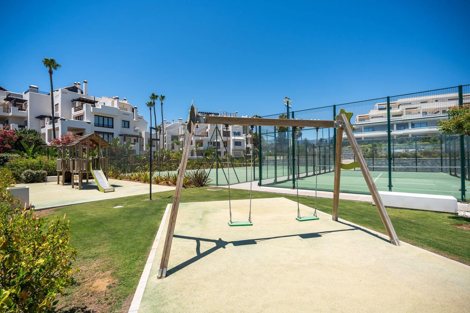 3 quarto Apartamento para venda em New Golden Mile - 1 895 000 € (Ref: 9878301)
