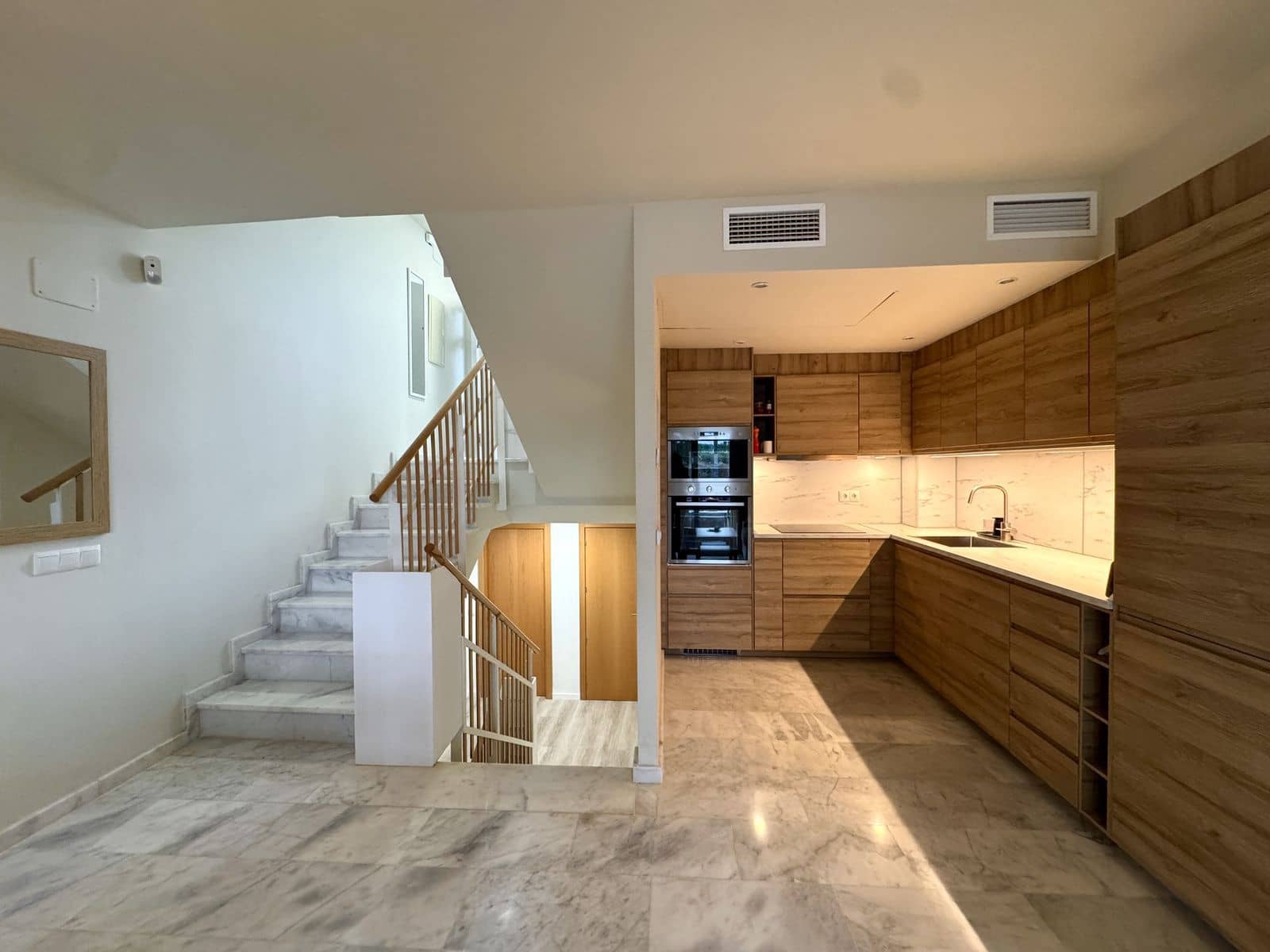 3 quarto Casa em Banda para venda em Riviera del Sol - 650 000 € (Ref: 9878302)
