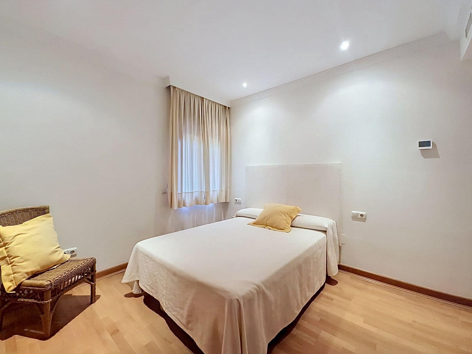 4 bedroom Apartment for sale in Guadalmansa - € 896,000 (Ref: 9878303)